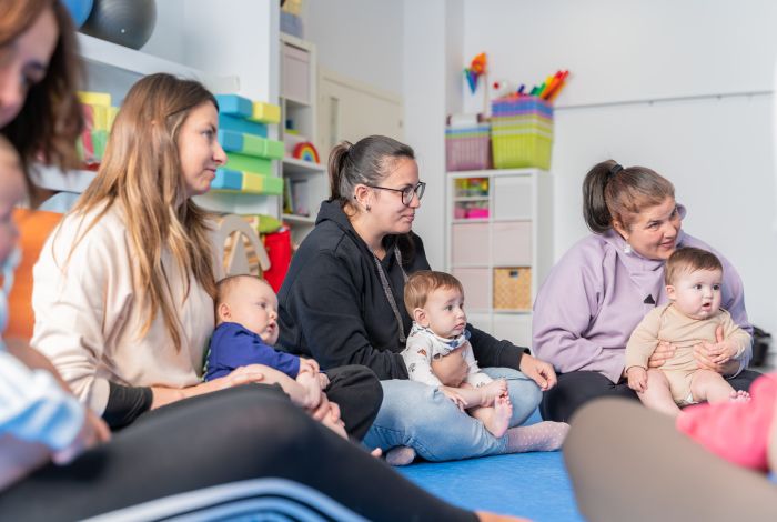 foto de actividad con bebés