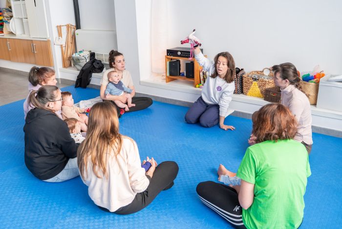 foto de actividad con bebés