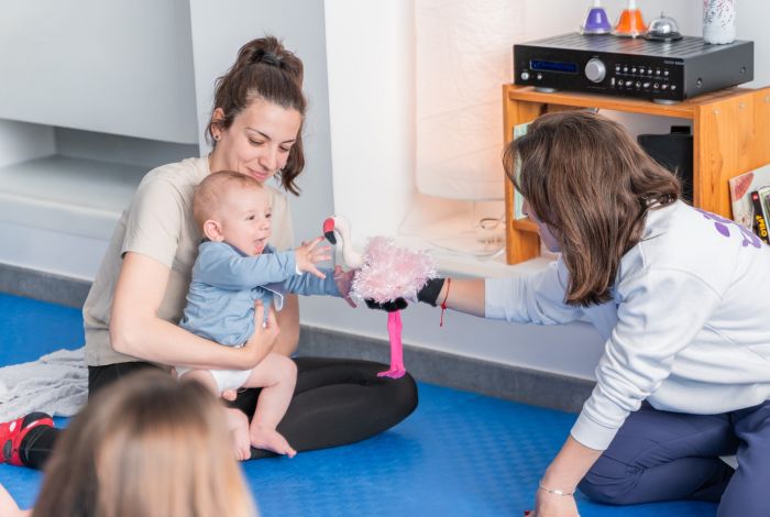 foto de actividad con bebés